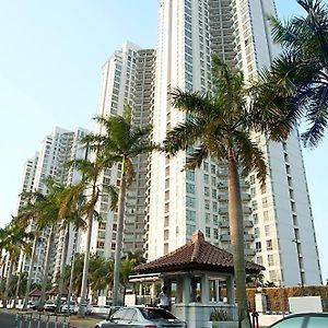 The Residences At Puri Casablanca